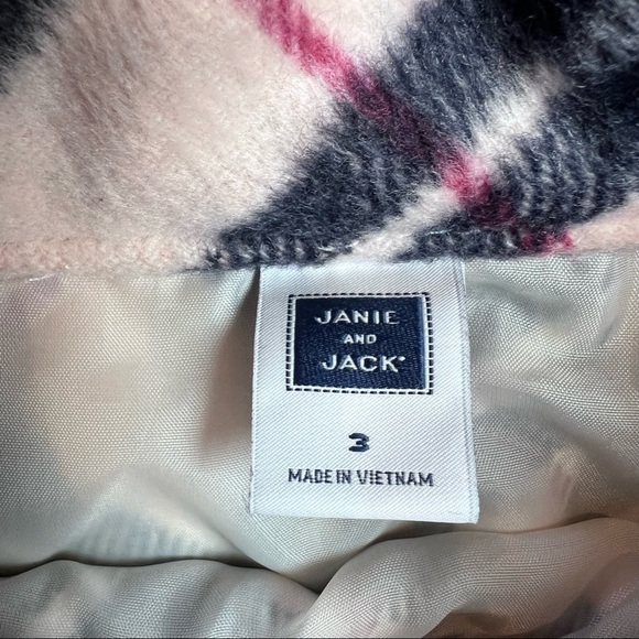 Cute skirt. - Picture 2 of 4